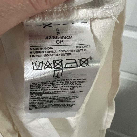 Banana Republic Jewel Neck Relaxed Short Sleeve Blouse - Picture 2 of 12